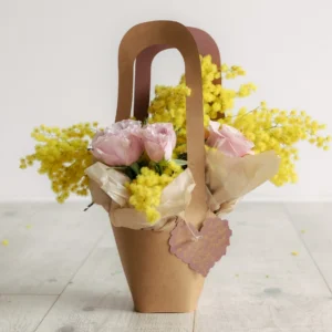 Kado-flower-farm-design-fiori-mimosa-festa-donna-piacenza-vendita-bouquet-box-piccolo Kado-flower-farm-design-fiori-mimosa-festa-donna-piacenza-vendita-bouquet-box-piccolo