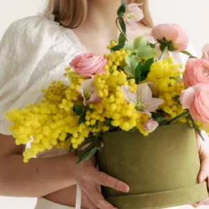Flower box con mimose