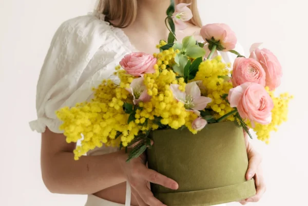 Kado-flower-farm-design-fiori-mimosa-festa-donna-piacenza-vendita-bouquet-cappelliera Kado-flower-farm-design-fiori-mimosa-festa-donna-piacenza-vendita-bouquet-cappelliera